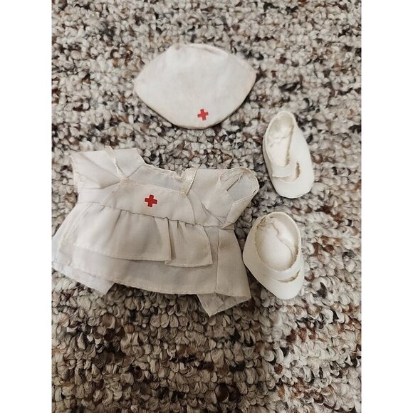 Lot Of Troll Accessories And Dresses - Picture 4 of 6